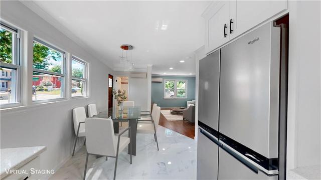 4 Oliver Avenue, photo 9 of 26